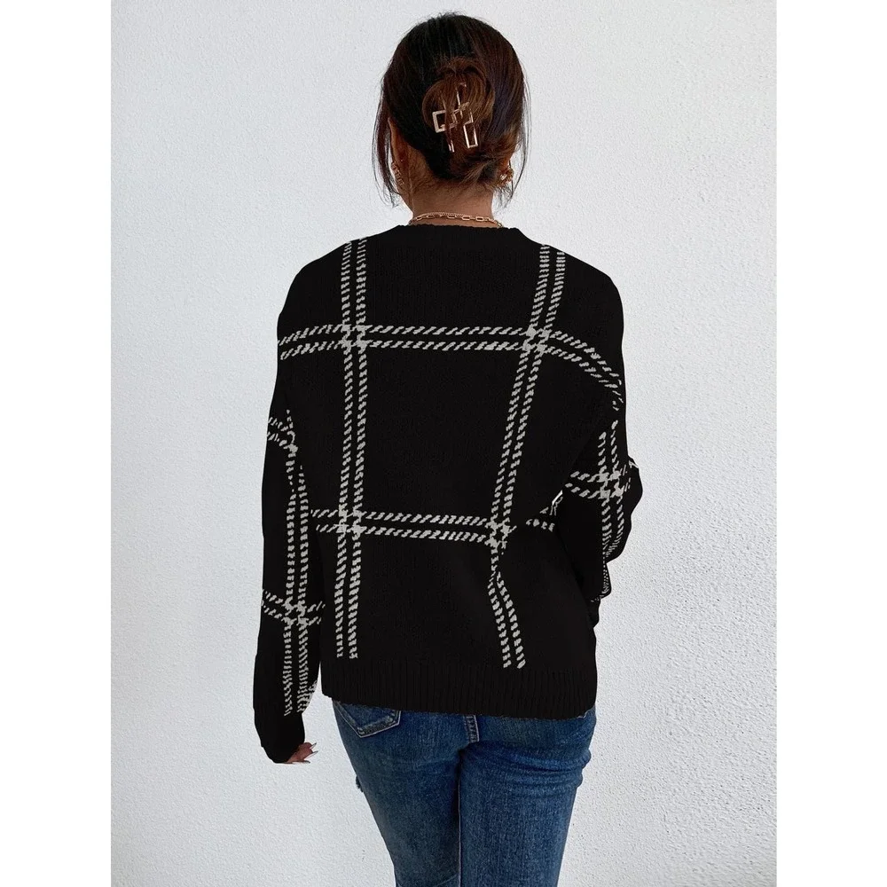 Plaid Pattern Drop Shoulder Sweater grid minimalist black white - Picture 2 of 9
